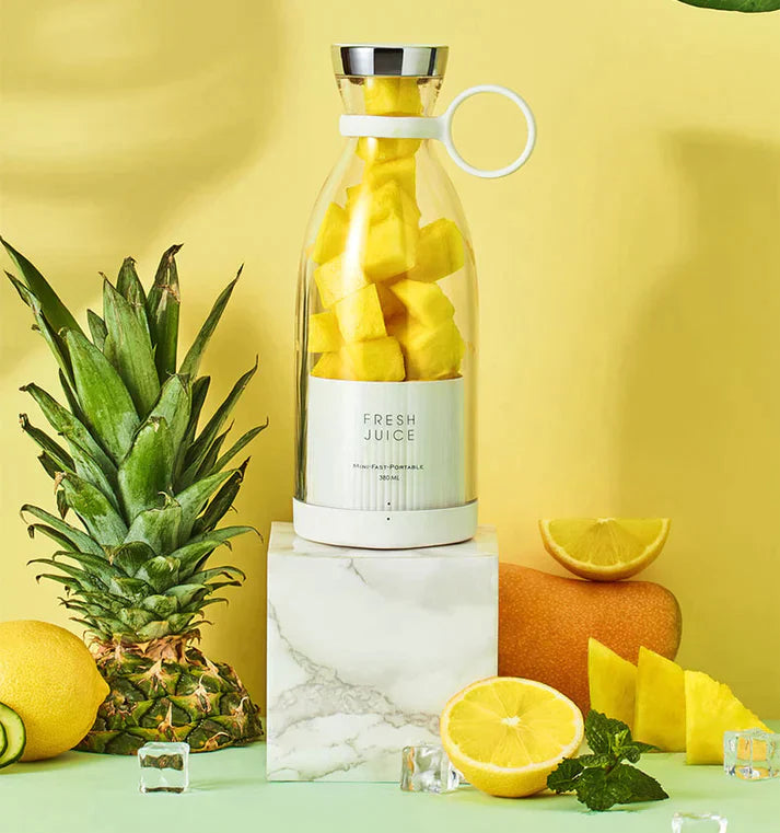 Fresh Juice Blender™ - Portable Refreshment in Motion